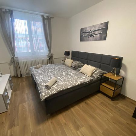 Cerna Ruze - Apartman 3 เปิลเซน ภายนอก รูปภาพ