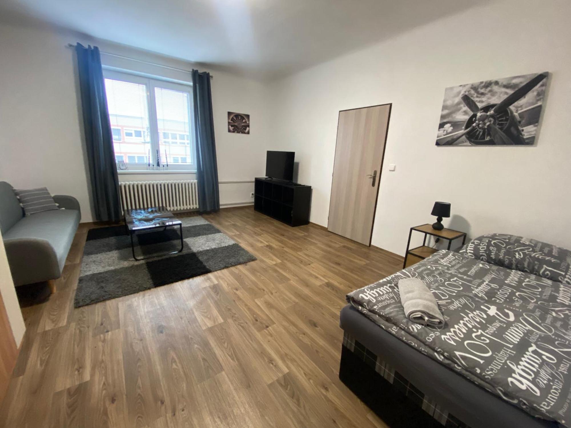 Cerna Ruze - Apartman 3 เปิลเซน ภายนอก รูปภาพ